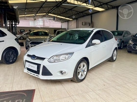 focus 1.6 se hatch 16v flex 4p automatico 2015 vacaria