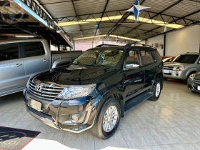 hilux sw4 3.0 srv 4x4 16v turbo intercooler diesel 4p automatico 2014 vacaria