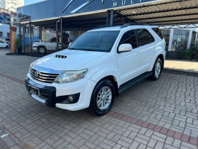 HILUX SW4 3.0 SRV 4X4 16V TURBO INTERCOOLER DIESEL 4P AUTOMÁTICO
