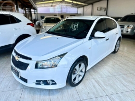 cruze 1.8 lt sport6 16v flex 4p automatico 2014 vacaria