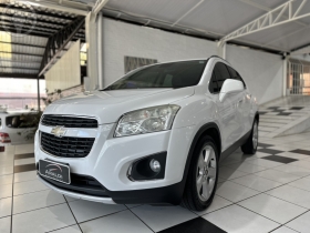 tracker 1.8 mpfi ltz 4x2 16v flex 4p automatico 2015 vacaria