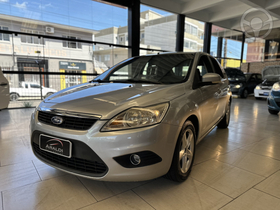 FOCUS 1.6 8V 4P MANUAL