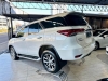 HILUX SW4 2.8 SRX 4X4 7 LUGARES 16V TURBO INTERCOOLER DIESEL 4P AUTOMÁTICO - 2016 - VACARIA