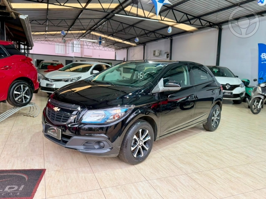 ONIX 1.4 MPFI LT 8V FLEX 4P MANUAL - 2016 - LAGOA VERMELHA