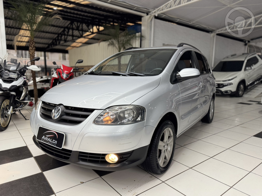 SPACEFOX 1.6 MI 8V FLEX 4P MANUAL - 2010 - LAGOA VERMELHA