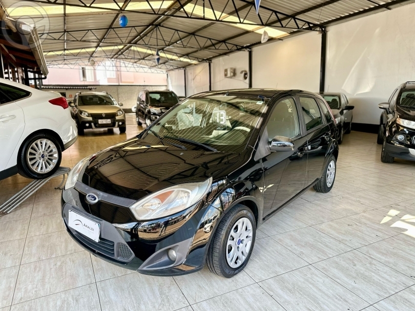 FIESTA 1.6 MPI HATCH 8V FLEX 4P MANUAL - 2013 - LAGOA VERMELHA