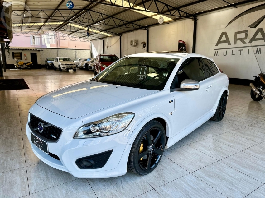 C30 2.5 T5 RD TURBO 2P AUTOMÁTICO - 2011 - LAGOA VERMELHA