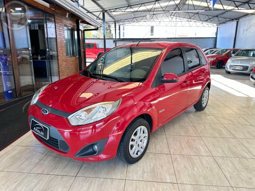 FIESTA 1.6 MPI HATCH 8V FLEX 4P MANUAL - 2013 - LAGOA VERMELHA