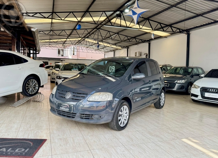 FOX 1.0 MI CITY 8V FLEX 4P MANUAL - 2009 - LAGOA VERMELHA