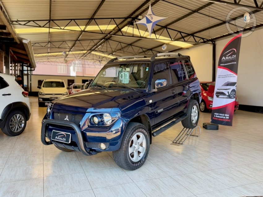 PAJERO TR4 2.0 4X4 16V 131CV 4P MANUAL - 2007 - LAGOA VERMELHA