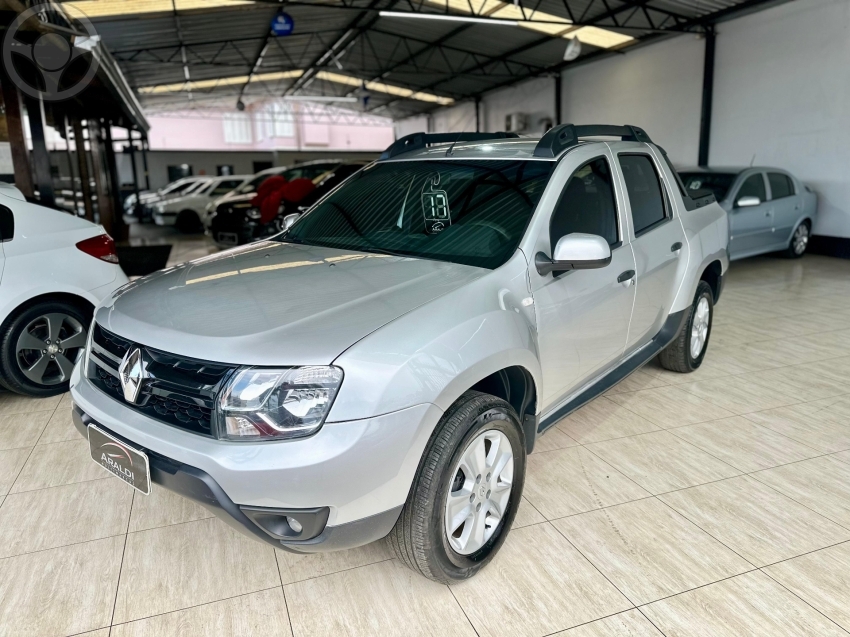 DUSTER OROCH 1.6 16V FLEX EXPRESSION 4P MANUAL - 2017 - LAGOA VERMELHA