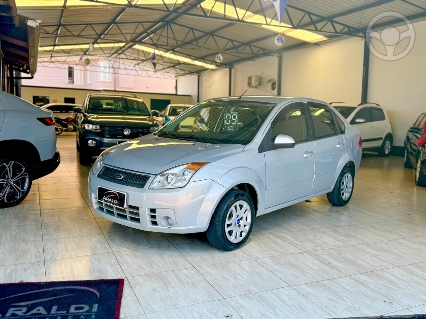 FIESTA 1.0 MPI SEDAN 8V FLEX 4P MANUAL - 2009 - LAGOA VERMELHA