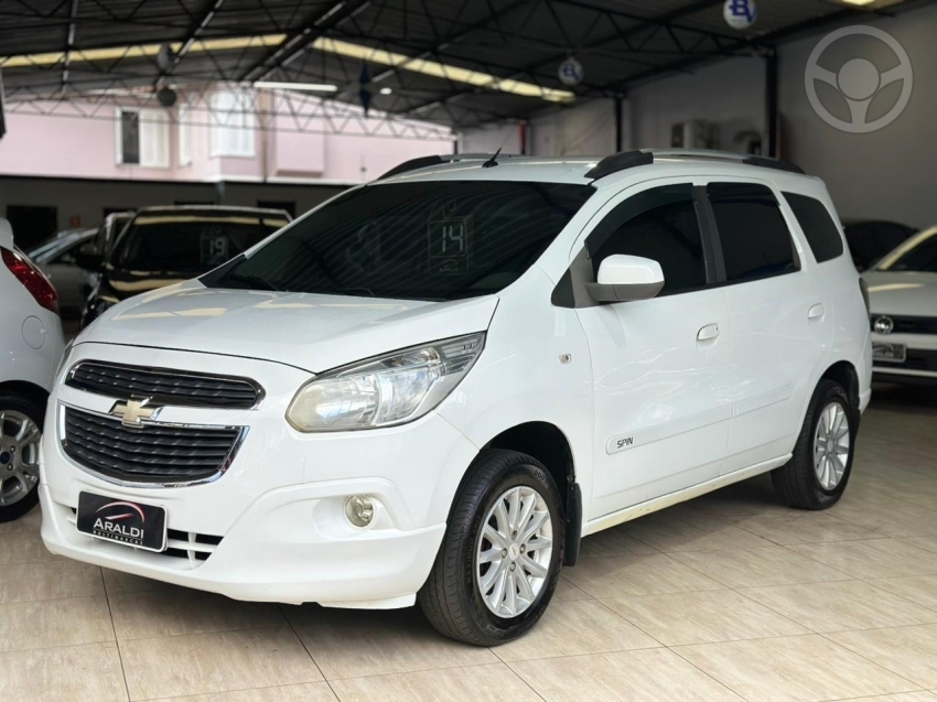 SPIN 1.8 LT 8V FLEX 4P MANUAL - 2014 - LAGOA VERMELHA