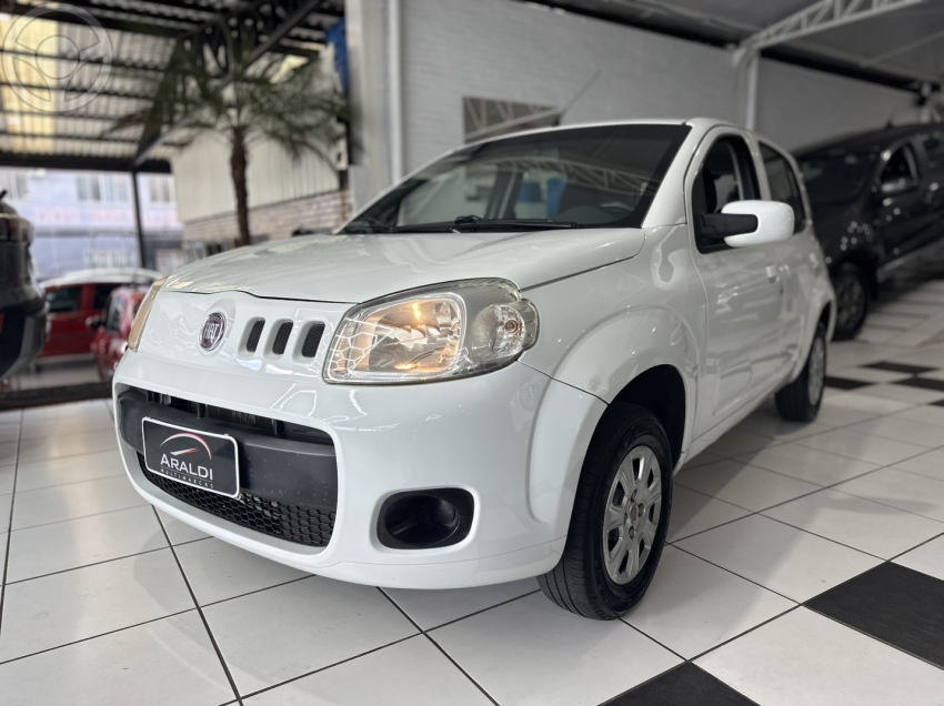 UNO 1.0 EVO VIVACE 8V FLEX 4P MANUAL - 2012 - LAGOA VERMELHA