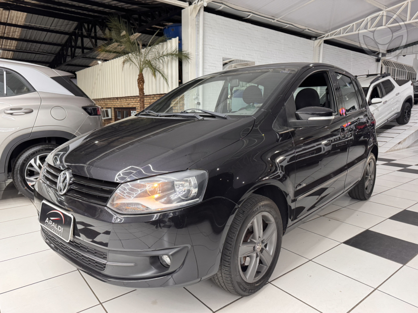 FOX 1.0 MI BLACKFOX 8V FLEX 4P MANUAL - 2012 - LAGOA VERMELHA
