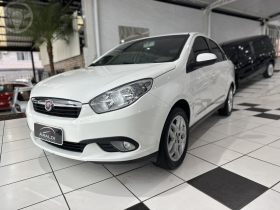grand siena 1.6 mpi essence 16v flex 4p automatizado 2015 lagoa vermelha