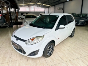 fiesta 1.6 mpi class hatch 8v flex 4p manual 2013 lagoa vermelha