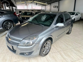 VECTRA 2.0 MPFI GT HATCH 8V FLEX 4P MANUAL