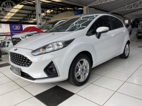 fiesta 1.6 sel hatch 16v flex 4p automatico 2018 lagoa vermelha