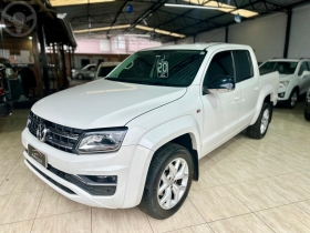 AMAROK 3.0 V6 TDI HIGHLINE CD DIESEL 4MOTION AUTOMÁTICO