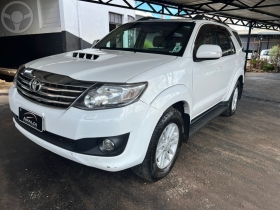 hilux sw4 3.0 srv 4x4 16v turbo intercooler diesel 4p automatico 2013 lagoa vermelha