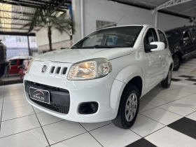 UNO 1.0 EVO VIVACE 8V FLEX 4P MANUAL