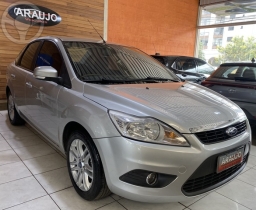 focus sedan 2.0 flex at  2013 erechim