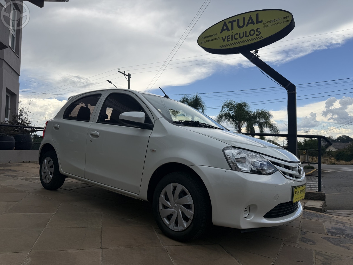 ETIOS 1.3 X 16V FLEX 4P MANUAL - 2017 - VISTA ALEGRE DO PRATA