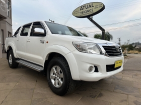 hilux 2.7 sr 4x2 cd 16v flex 4p automatico 2013 vista alegre do prata