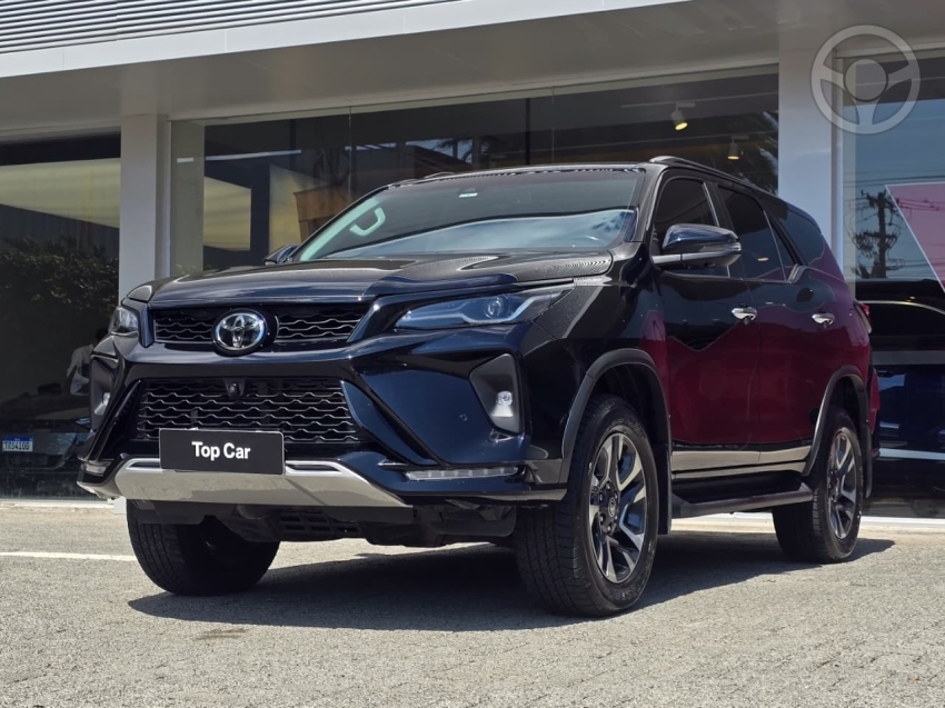 HILUX SW4 2.8 4X4 SRX PLATINUM TURBO DIESEL 4P AUTOMÁTICO - 2024 - CAXIAS DO SUL