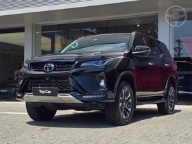 HILUX SW4 2.8 4X4 SRX PLATINUM TURBO DIESEL 4P AUTOMÁTICO