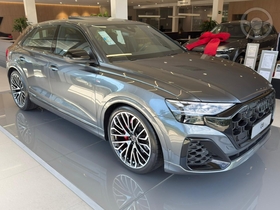 Q8 3.0 TFSI PERFORMANCE BLACK QUATTRO V6 24V 4P S-TRONIC
