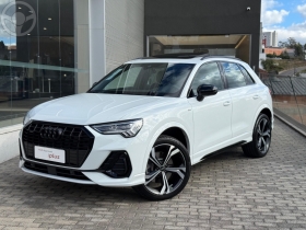 q3 2.0 tfsi performance black quattro 4p automatico 2025 caxias do sul