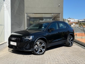 Q3 2.0 TFSI PERFORMANCE BLACK QUATTRO 4P AUTOMÁTICO