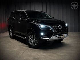hilux sw4 srx 4x4 2.8 tdi 16v dies. aut.  2024 novo hamburgo