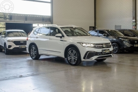 tiguan allspac r line 300 tsi 2.0  2024 novo hamburgo
