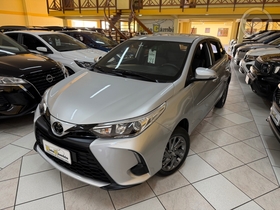 yaris 1.5 16v flex xs multidrive 2024 novo hamburgo