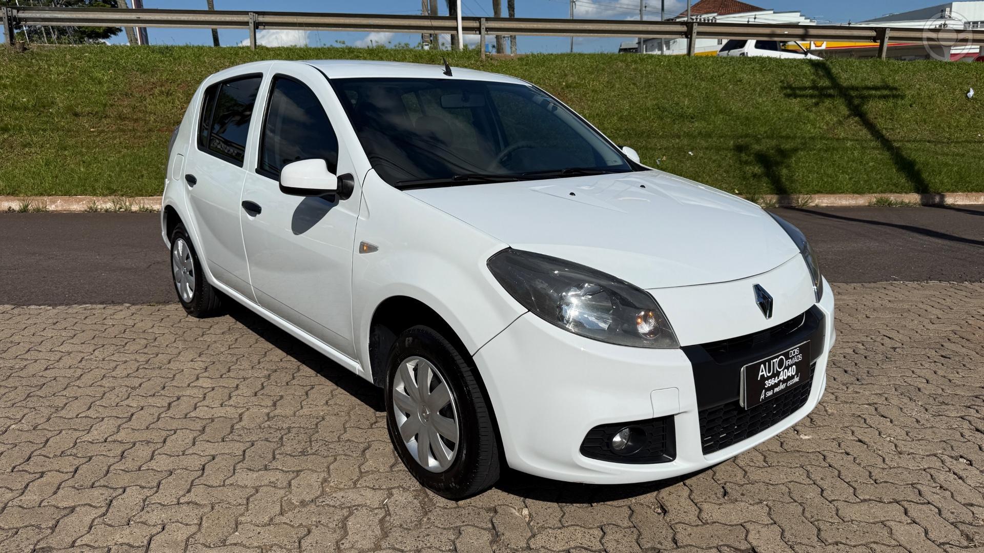 SANDERO 1.0 EXPRESSION 16V FLEX 4P MANUAL - 2014 - DOIS IRMãOS