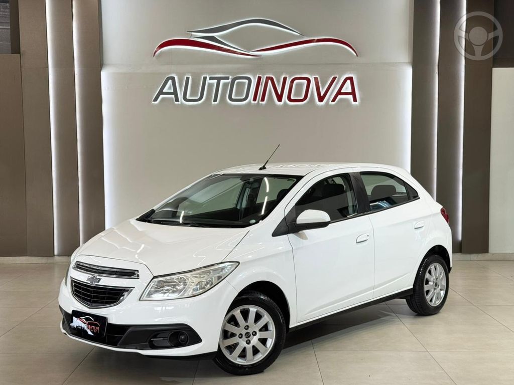 ONIX HATCH LT 1.0 8V FLEXPOWER 5P MEC.  - 2013 - IVOTI