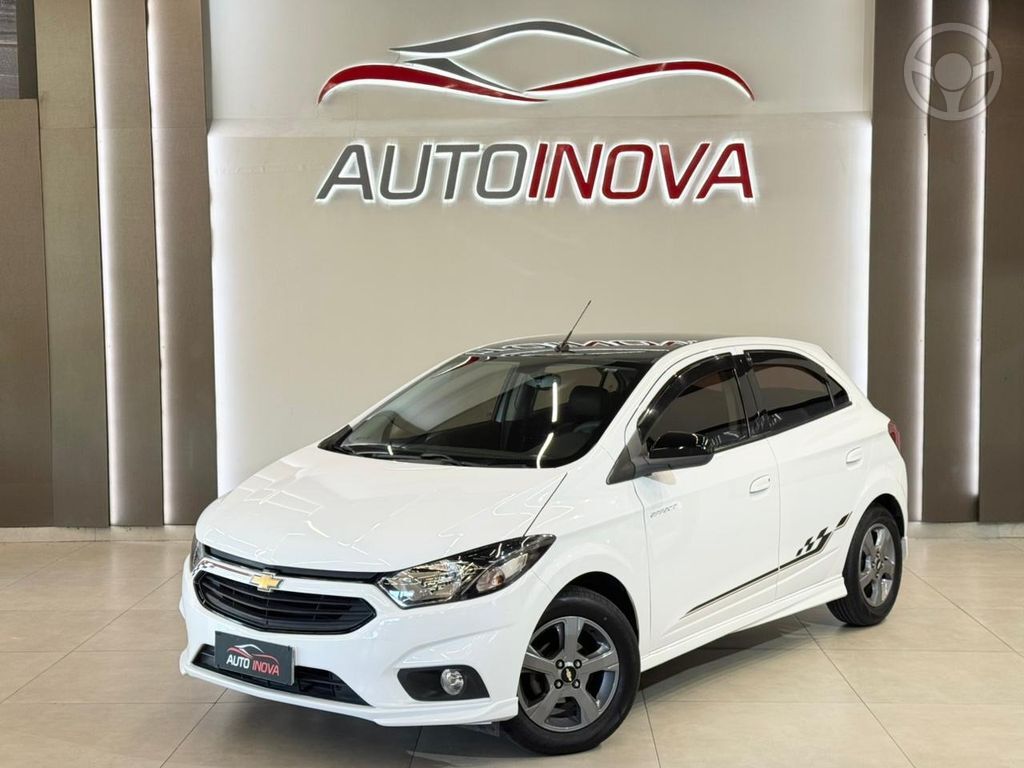 ONIX HATCH EFFECT 1.4 8V F.POWER 5P MEC.  - 2018 - IVOTI