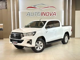 hilux cd sr 4x2 2.7 16v 2.7 flex aut.  2019 ivoti