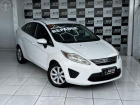 fiesta 1.6 se sedan 16v flex 4p manual 2011 caxias do sul