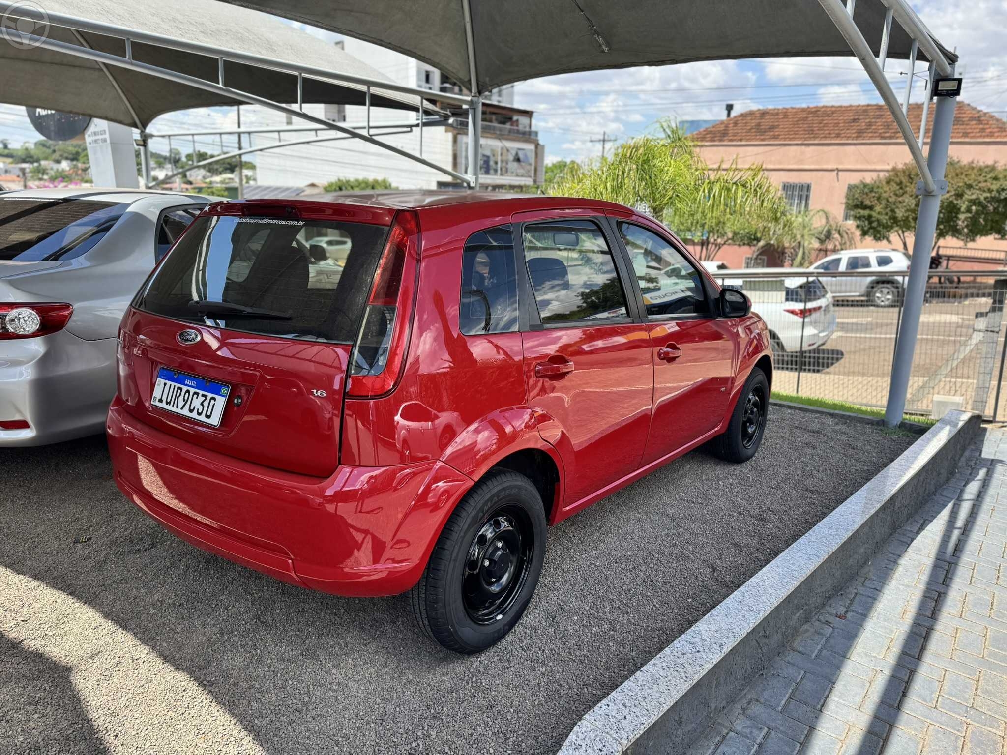 FIESTA 1.6 - 2014 - TAPEJARA