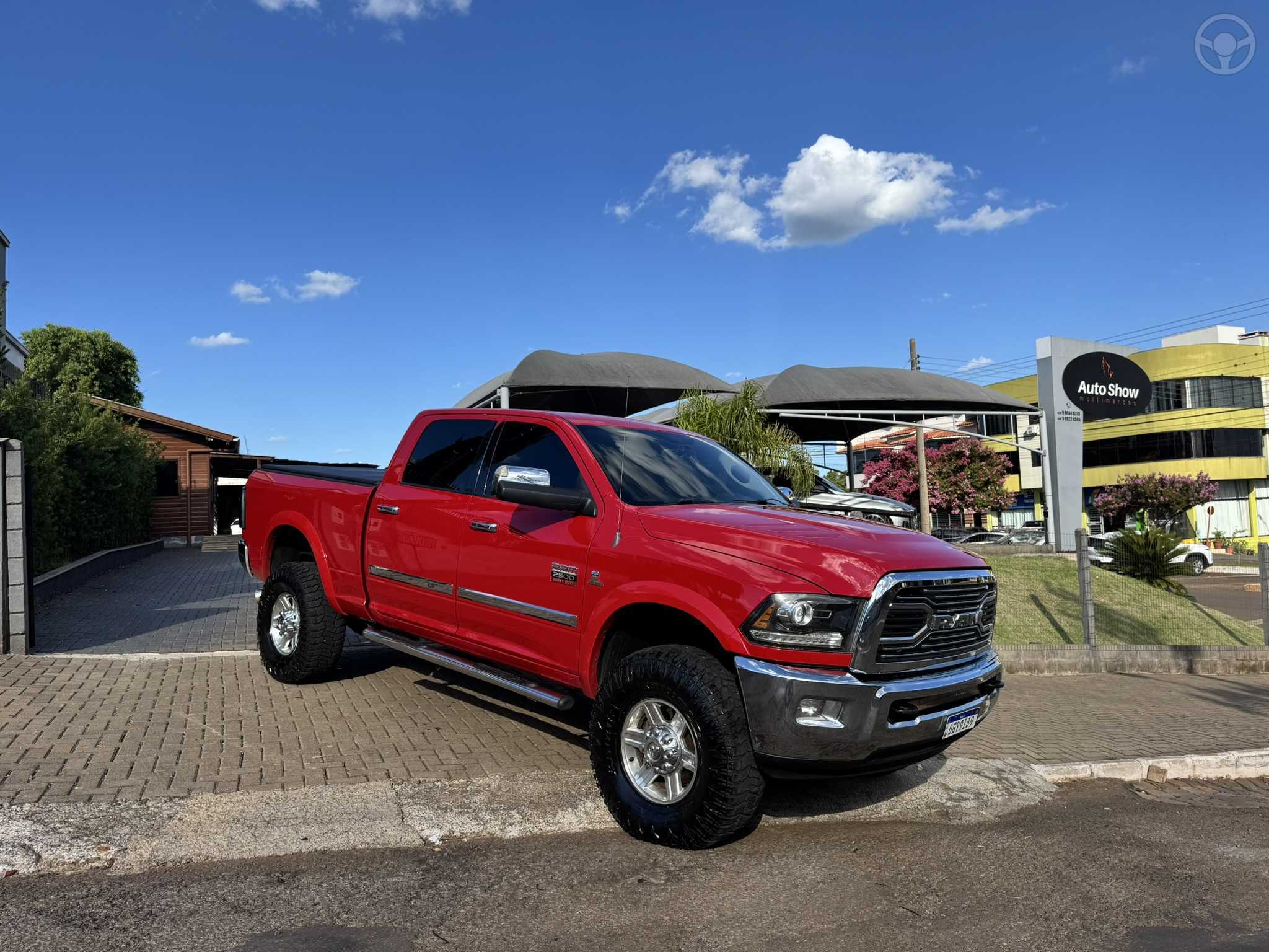 RAM 2500 - 2012 - TAPEJARA