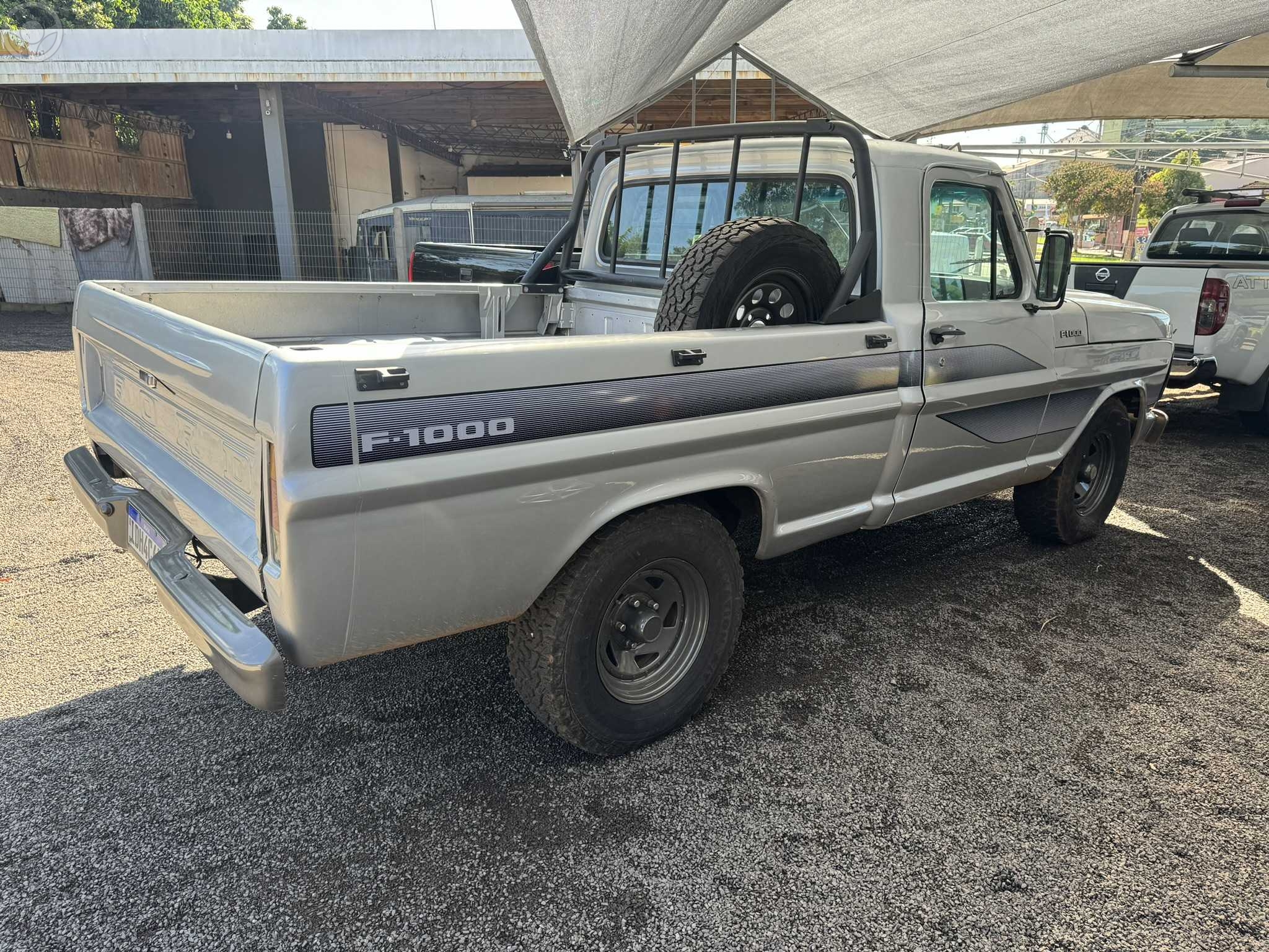 F 1000 DIH HIDRAUL TURBINADA - 1988 - TAPEJARA