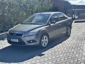 focus sedan 2010 tapejara