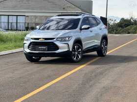 gm tracker premier 2023 tapejara