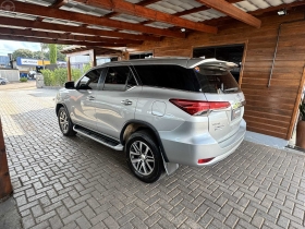 hilux srx sw4 2016 tapejara