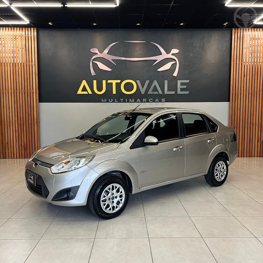 FIESTA 1.6 ROCAM SE PLUS 8V FLEX 4P MANUAL - 2013 - VALE REAL