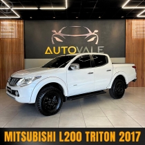 L200 TRITON 2.4 16V TURBO DIESEL SPORT HPE TOP CD 4P 4X4 AUTOMATICO